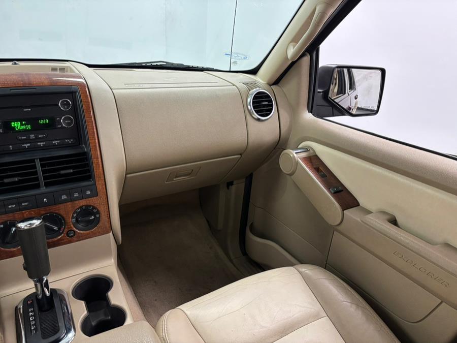 2008 Ford Explorer 4WD 4dr V6 Eddie Bauer, available for sale in Elizabeth, New Jersey | Dream Auto Group. Elizabeth, New Jersey 2008 Ford Explorer 4WD 4dr V6 Eddie Bauer, available for sale in Elizabeth, New Jersey | Dream Auto Group. Elizabeth, New Jersey