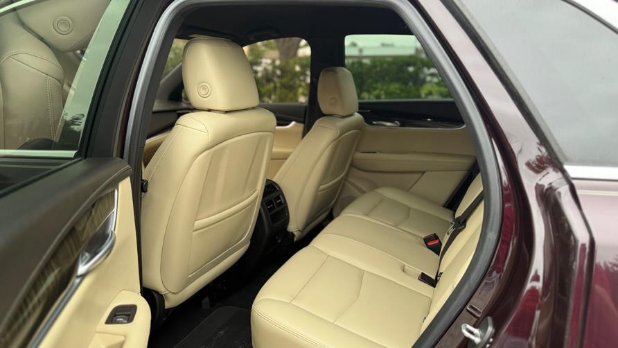 2018 Cadillac XT5 FWD 4dr, available for sale in Orlando, Florida | Mickeys Driver Mart. Orlando, Florida 2018 Cadillac XT5 FWD 4dr, available for sale in Orlando, Florida | Mickeys Driver Mart. Orlando, Florida