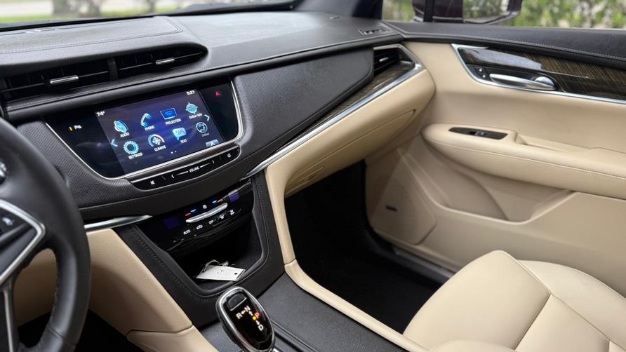 2018 Cadillac XT5 FWD 4dr, available for sale in Orlando, Florida | Mickeys Driver Mart. Orlando, Florida 2018 Cadillac XT5 FWD 4dr, available for sale in Orlando, Florida | Mickeys Driver Mart. Orlando, Florida