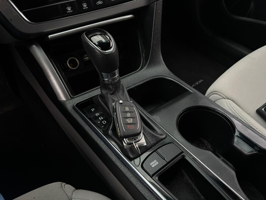 2017 Hyundai Sonata SE 2.4L PZEV, available for sale in Brooklyn, New York | Carsbuck Inc.. Brooklyn, New York 2017 Hyundai Sonata SE 2.4L PZEV, available for sale in Brooklyn, New York | Carsbuck Inc.. Brooklyn, New York