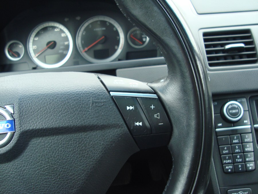 2014 Volvo XC90 AWD 4dr, available for sale in Manchester, Connecticut | Yara Motors. Manchester, Connecticut 2014 Volvo XC90 AWD 4dr, available for sale in Manchester, Connecticut | Yara Motors. Manchester, Connecticut