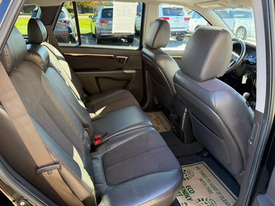 2010 Hyundai Santa Fe AWD 4dr V6 Auto SE, available for sale in East Windsor, Connecticut | Century Auto And Truck. East Windsor, Connecticut 2010 Hyundai Santa Fe AWD 4dr V6 Auto SE, available for sale in East Windsor, Connecticut | Century Auto And Truck. East Windsor, Connecticut