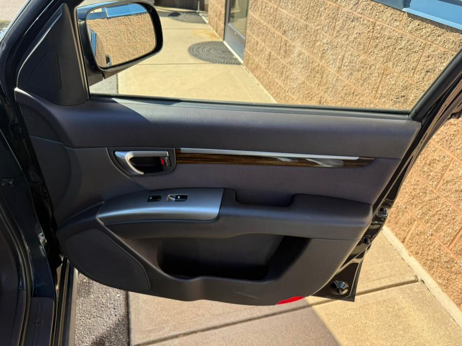 2010 Hyundai Santa Fe AWD 4dr V6 Auto SE, available for sale in East Windsor, Connecticut | Century Auto And Truck. East Windsor, Connecticut 2010 Hyundai Santa Fe AWD 4dr V6 Auto SE, available for sale in East Windsor, Connecticut | Century Auto And Truck. East Windsor, Connecticut