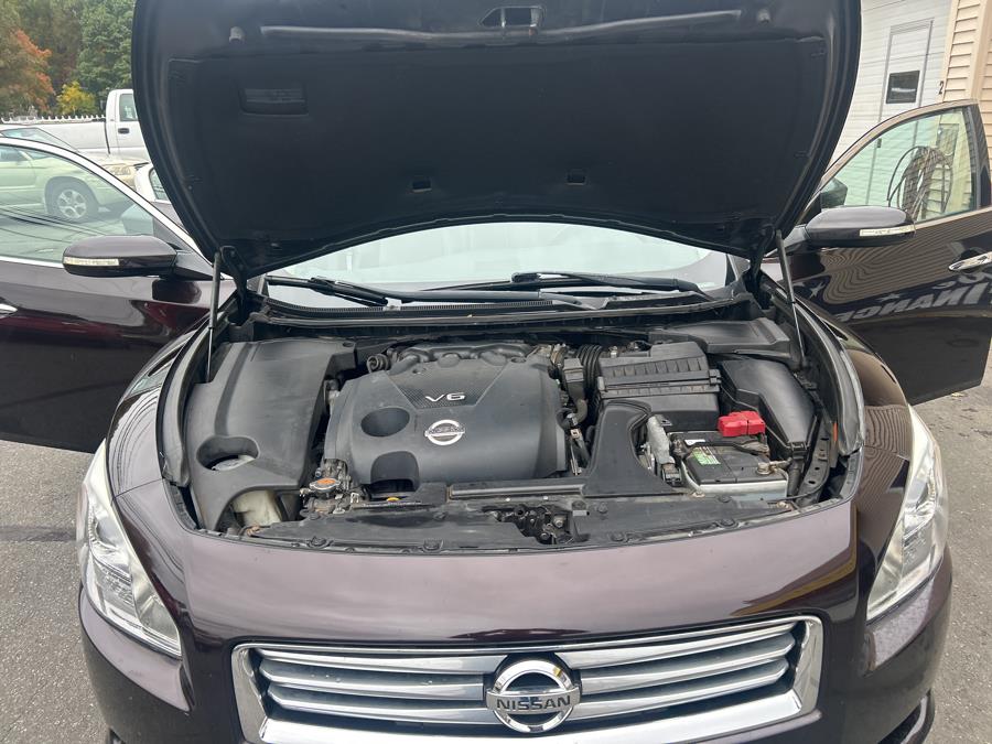 2014 Nissan Maxima 4dr Sdn 3.5 SV w/Premium Pkg, available for sale in South Windsor , Connecticut | Ful-line Auto LLC. South Windsor , Connecticut 2014 Nissan Maxima 4dr Sdn 3.5 SV w/Premium Pkg, available for sale in South Windsor , Connecticut | Ful-line Auto LLC. South Windsor , Connecticut