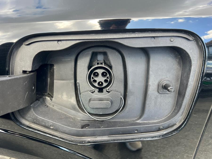 2025 Chevrolet Equinox EV 2LT FWD, available for sale in Daly City, California | Green Light Auto Wholesale. Daly City, California 2025 Chevrolet Equinox EV 2LT FWD, available for sale in Daly City, California | Green Light Auto Wholesale. Daly City, California
