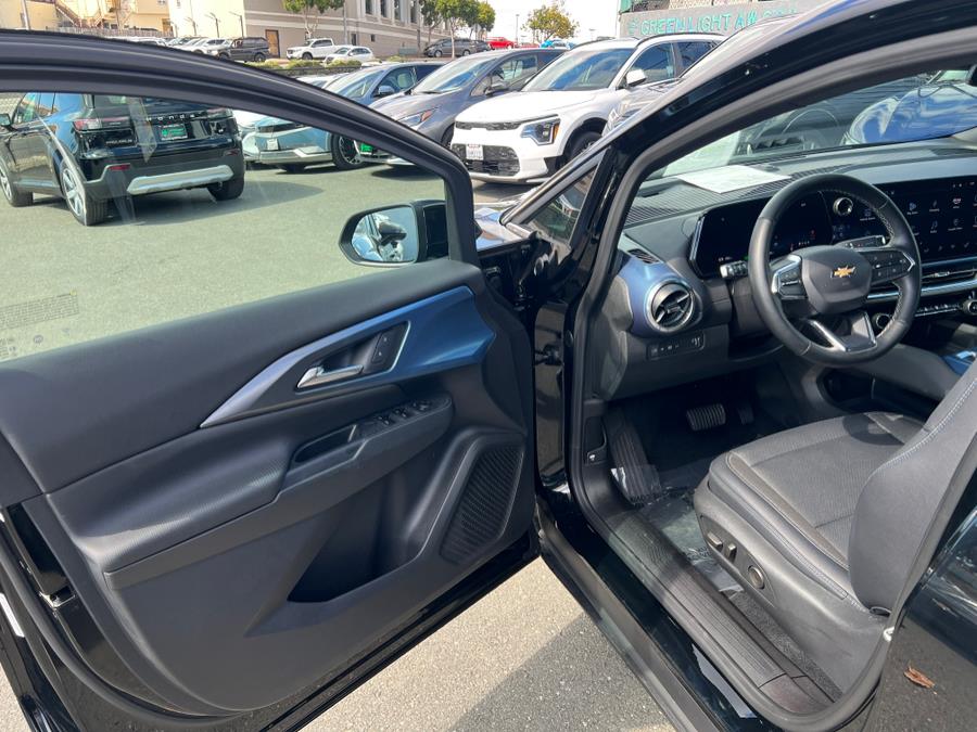 2025 Chevrolet Equinox EV 2LT FWD, available for sale in Daly City, California | Green Light Auto Wholesale. Daly City, California 2025 Chevrolet Equinox EV 2LT FWD, available for sale in Daly City, California | Green Light Auto Wholesale. Daly City, California
