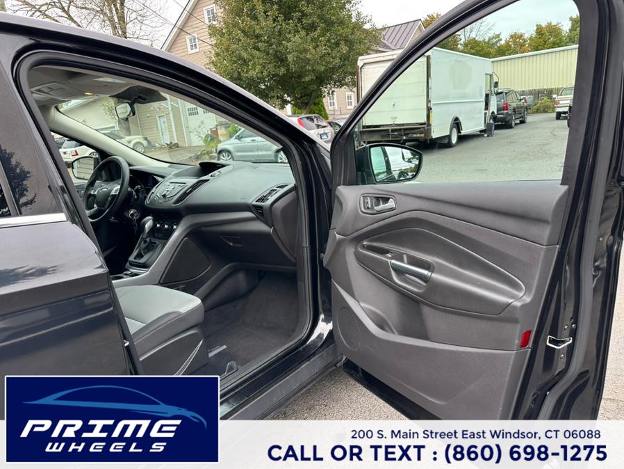 2015 Ford Escape 4WD 4dr SE, available for sale in East Windsor, Connecticut | Prime Wheels. East Windsor, Connecticut 2015 Ford Escape 4WD 4dr SE, available for sale in East Windsor, Connecticut | Prime Wheels. East Windsor, Connecticut