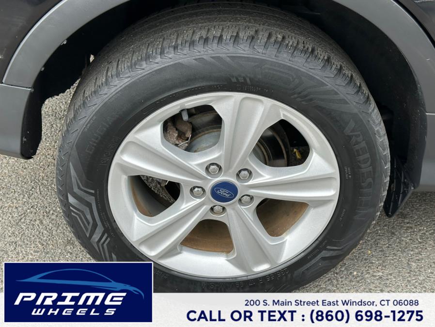 2015 Ford Escape 4WD 4dr SE, available for sale in East Windsor, Connecticut | Prime Wheels. East Windsor, Connecticut 2015 Ford Escape 4WD 4dr SE, available for sale in East Windsor, Connecticut | Prime Wheels. East Windsor, Connecticut