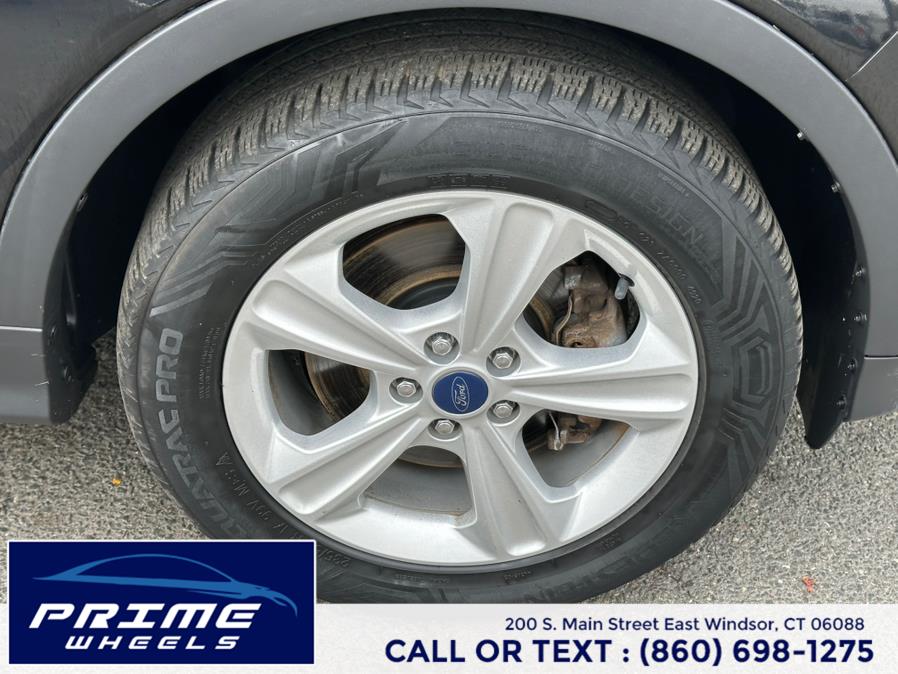 2015 Ford Escape 4WD 4dr SE, available for sale in East Windsor, Connecticut | Prime Wheels. East Windsor, Connecticut 2015 Ford Escape 4WD 4dr SE, available for sale in East Windsor, Connecticut | Prime Wheels. East Windsor, Connecticut