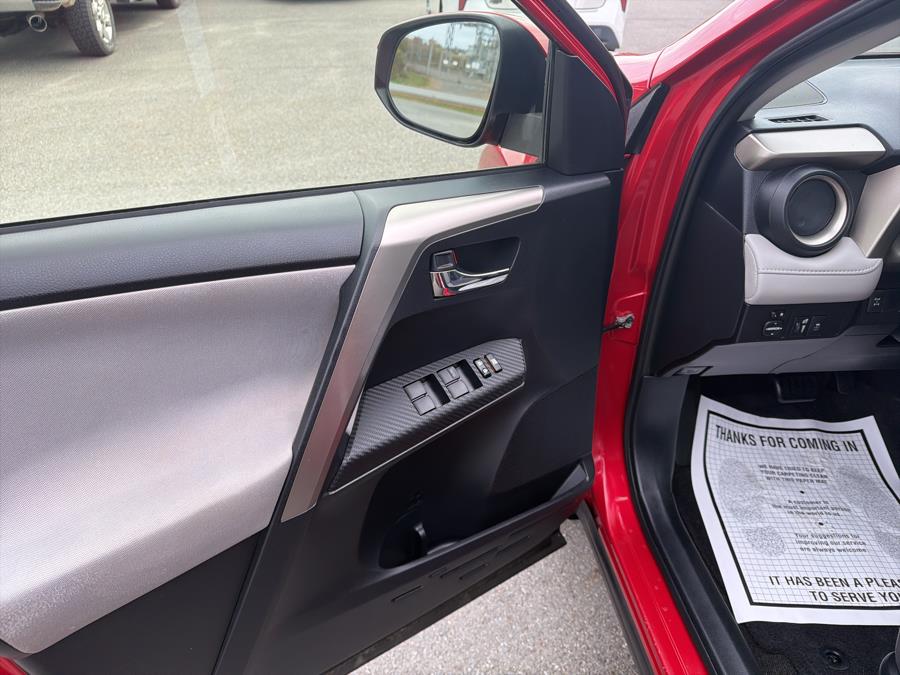 2015 Toyota RAV4 AWD 4dr XLE (Natl), available for sale in Bangor , Maine | Pray's Auto Sales . Bangor , Maine 2015 Toyota RAV4 AWD 4dr XLE (Natl), available for sale in Bangor , Maine | Pray's Auto Sales . Bangor , Maine