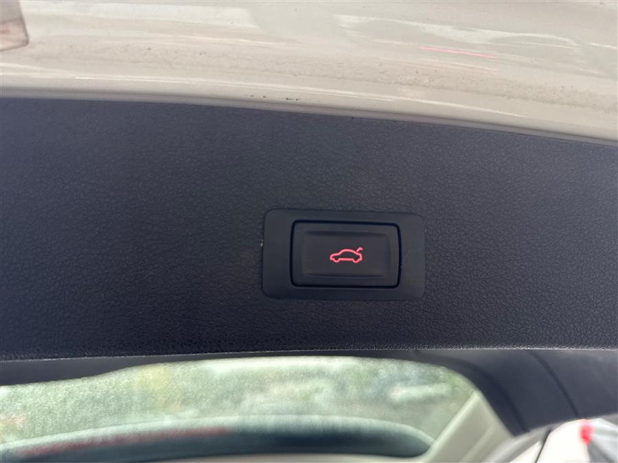 2017 Audi Q5 2.0 TFSI Premium Plus, available for sale in Windsor Locks, Connecticut | Auto Direct LLC. Windsor Locks, Connecticut 2017 Audi Q5 2.0 TFSI Premium Plus, available for sale in Windsor Locks, Connecticut | Auto Direct LLC. Windsor Locks, Connecticut