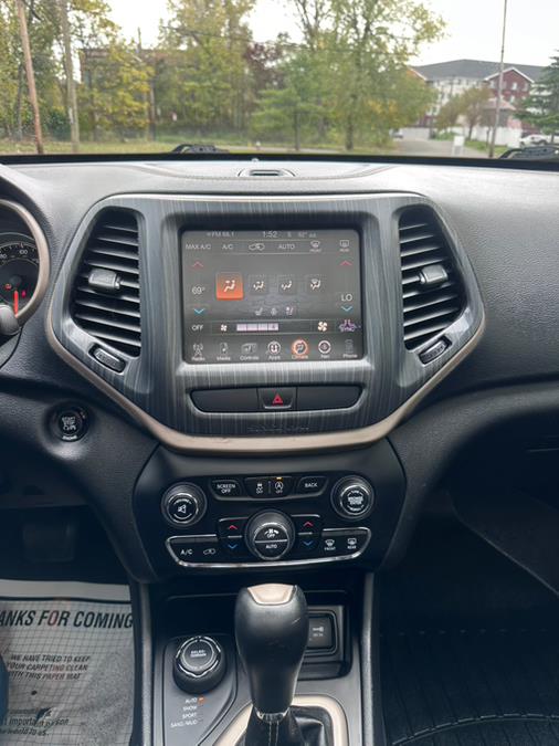 2016 Jeep Cherokee 4WD 4dr Limited, available for sale in Garfield, New Jersey | Mikes Auto Sales LLC. Garfield, New Jersey 2016 Jeep Cherokee 4WD 4dr Limited, available for sale in Garfield, New Jersey | Mikes Auto Sales LLC. Garfield, New Jersey