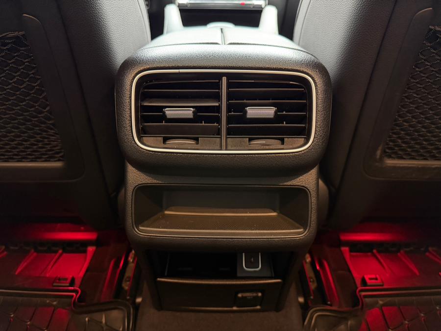 2022 Mercedes-Benz GLE GLE 350 4MATIC SUV, available for sale in Paterson, New Jersey | Champion of Paterson. Paterson, New Jersey 2022 Mercedes-Benz GLE GLE 350 4MATIC SUV, available for sale in Paterson, New Jersey | Champion of Paterson. Paterson, New Jersey