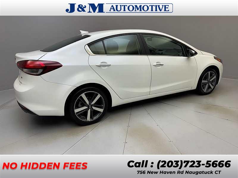 2017 Kia Forte EX photo 4