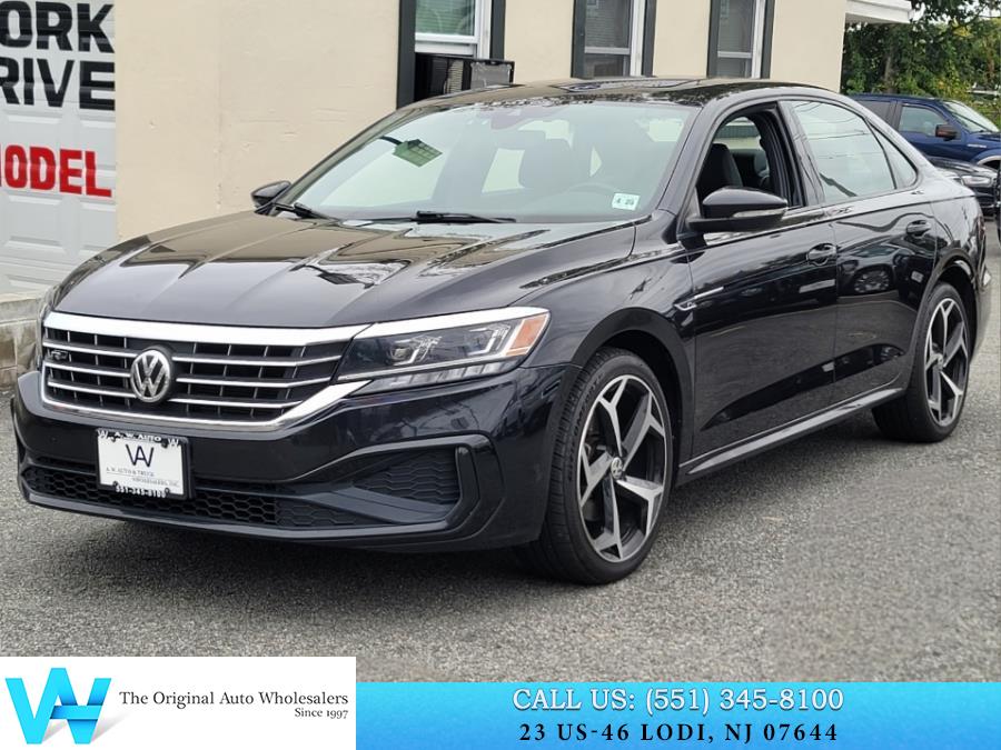 2021 Volkswagen Passat 2.0T R-Line photo 2