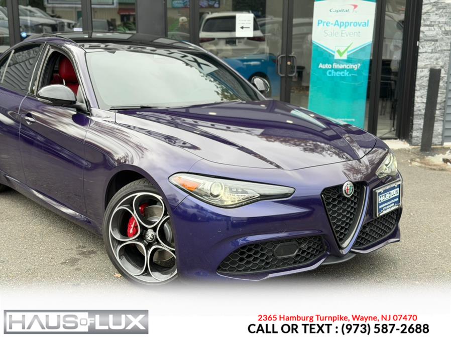 2022 Alfa Romeo Giulia Ti photo 2
