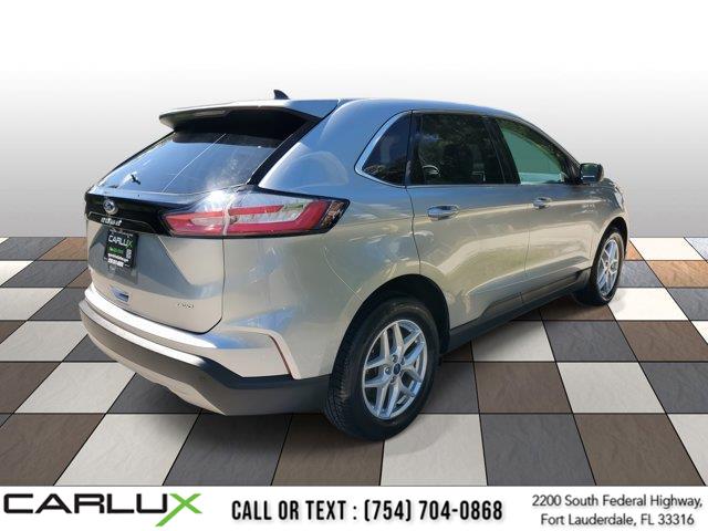 2022 Ford Edge SEL photo 4