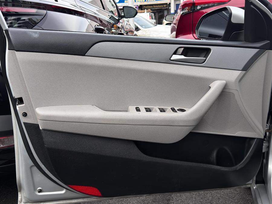 2019 Hyundai Sonata SE, available for sale in Woodside, New York | Drive Central. Woodside, New York 2019 Hyundai Sonata SE, available for sale in Woodside, New York | Drive Central. Woodside, New York