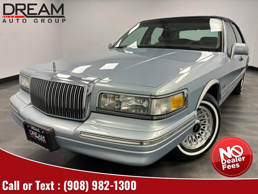 1997 Lincoln Town Car 4dr Sdn Executive, available for sale in Elizabeth, New Jersey | Dream Auto Group. Elizabeth, New Jersey 1997 Lincoln Town Car 4dr Sdn Executive, available for sale in Elizabeth, New Jersey | Dream Auto Group. Elizabeth, New Jersey