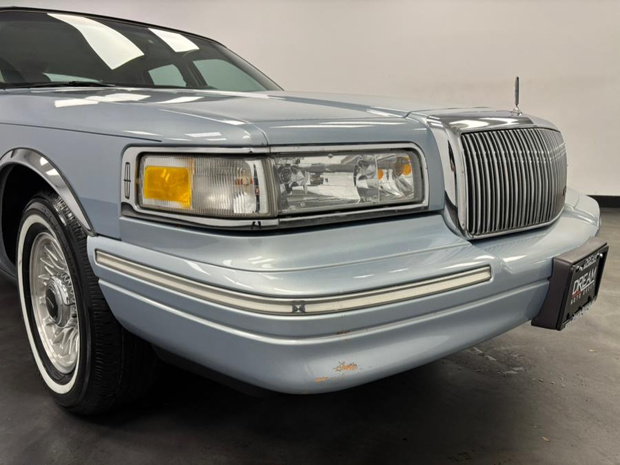 1997 Lincoln Town Car 4dr Sdn Executive, available for sale in Elizabeth, New Jersey | Dream Auto Group. Elizabeth, New Jersey 1997 Lincoln Town Car 4dr Sdn Executive, available for sale in Elizabeth, New Jersey | Dream Auto Group. Elizabeth, New Jersey