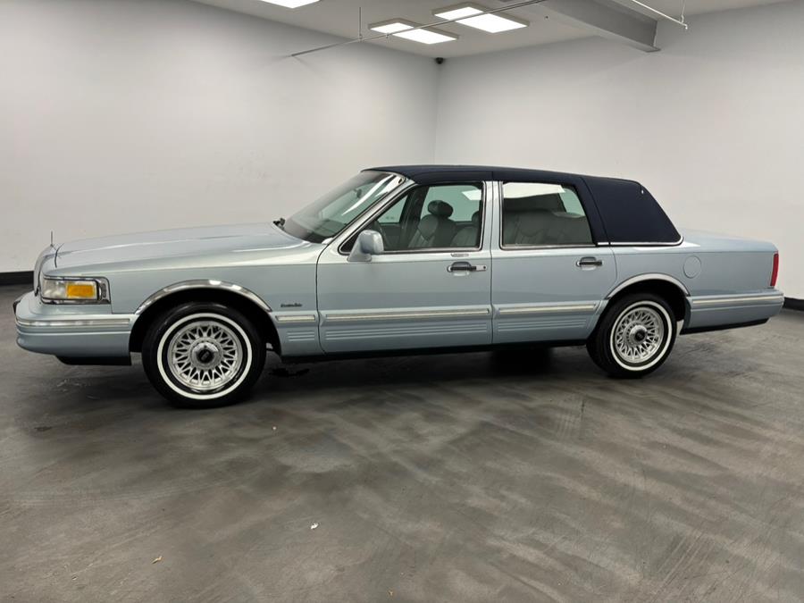 1997 Lincoln Town Car 4dr Sdn Executive, available for sale in Elizabeth, New Jersey | Dream Auto Group. Elizabeth, New Jersey 1997 Lincoln Town Car 4dr Sdn Executive, available for sale in Elizabeth, New Jersey | Dream Auto Group. Elizabeth, New Jersey
