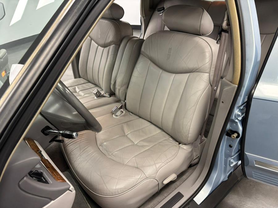 1997 Lincoln Town Car 4dr Sdn Executive, available for sale in Elizabeth, New Jersey | Dream Auto Group. Elizabeth, New Jersey 1997 Lincoln Town Car 4dr Sdn Executive, available for sale in Elizabeth, New Jersey | Dream Auto Group. Elizabeth, New Jersey