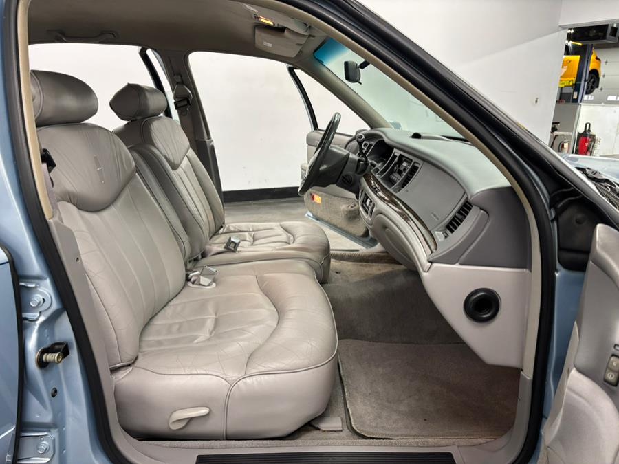 1997 Lincoln Town Car 4dr Sdn Executive, available for sale in Elizabeth, New Jersey | Dream Auto Group. Elizabeth, New Jersey 1997 Lincoln Town Car 4dr Sdn Executive, available for sale in Elizabeth, New Jersey | Dream Auto Group. Elizabeth, New Jersey