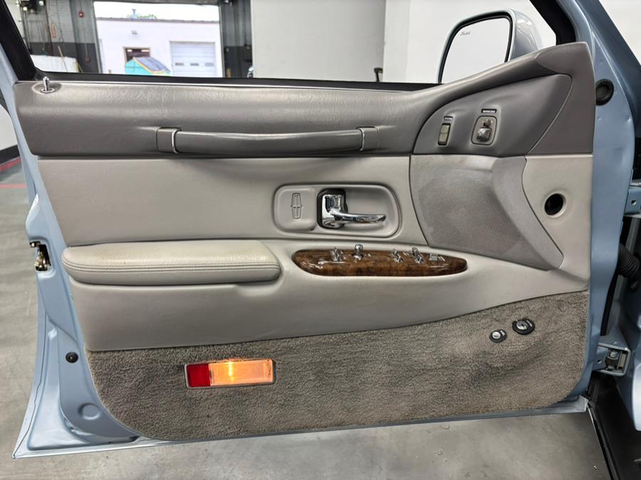 1997 Lincoln Town Car 4dr Sdn Executive, available for sale in Elizabeth, New Jersey | Dream Auto Group. Elizabeth, New Jersey 1997 Lincoln Town Car 4dr Sdn Executive, available for sale in Elizabeth, New Jersey | Dream Auto Group. Elizabeth, New Jersey