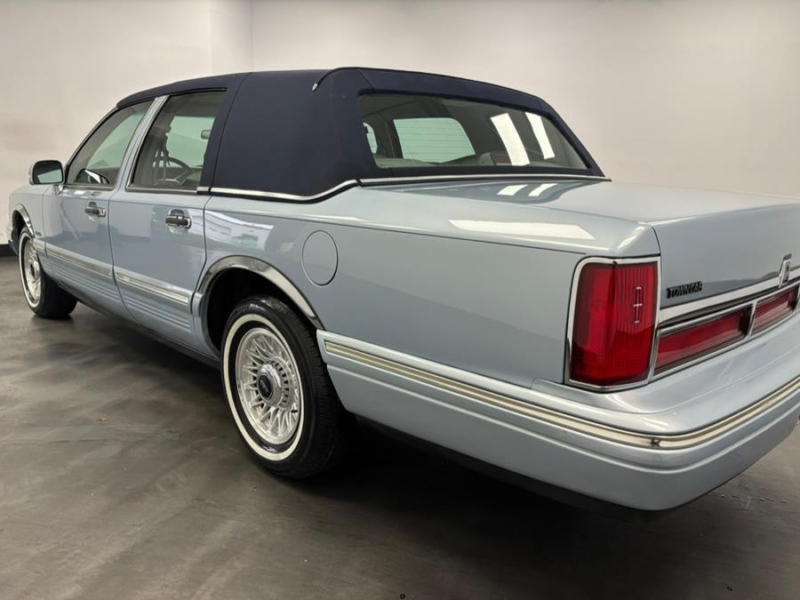 1997 Lincoln Town Car 4dr Sdn Executive, available for sale in Elizabeth, New Jersey | Dream Auto Group. Elizabeth, New Jersey 1997 Lincoln Town Car 4dr Sdn Executive, available for sale in Elizabeth, New Jersey | Dream Auto Group. Elizabeth, New Jersey