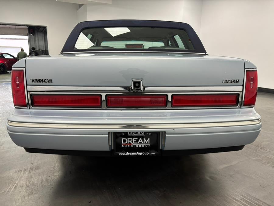 1997 Lincoln Town Car 4dr Sdn Executive, available for sale in Elizabeth, New Jersey | Dream Auto Group. Elizabeth, New Jersey 1997 Lincoln Town Car 4dr Sdn Executive, available for sale in Elizabeth, New Jersey | Dream Auto Group. Elizabeth, New Jersey