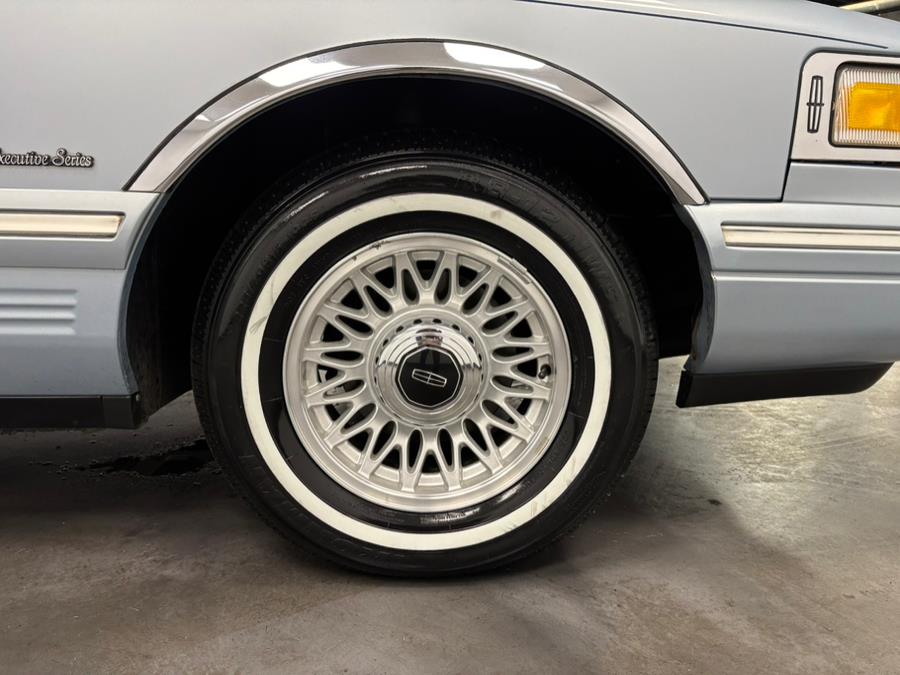 1997 Lincoln Town Car 4dr Sdn Executive, available for sale in Elizabeth, New Jersey | Dream Auto Group. Elizabeth, New Jersey 1997 Lincoln Town Car 4dr Sdn Executive, available for sale in Elizabeth, New Jersey | Dream Auto Group. Elizabeth, New Jersey