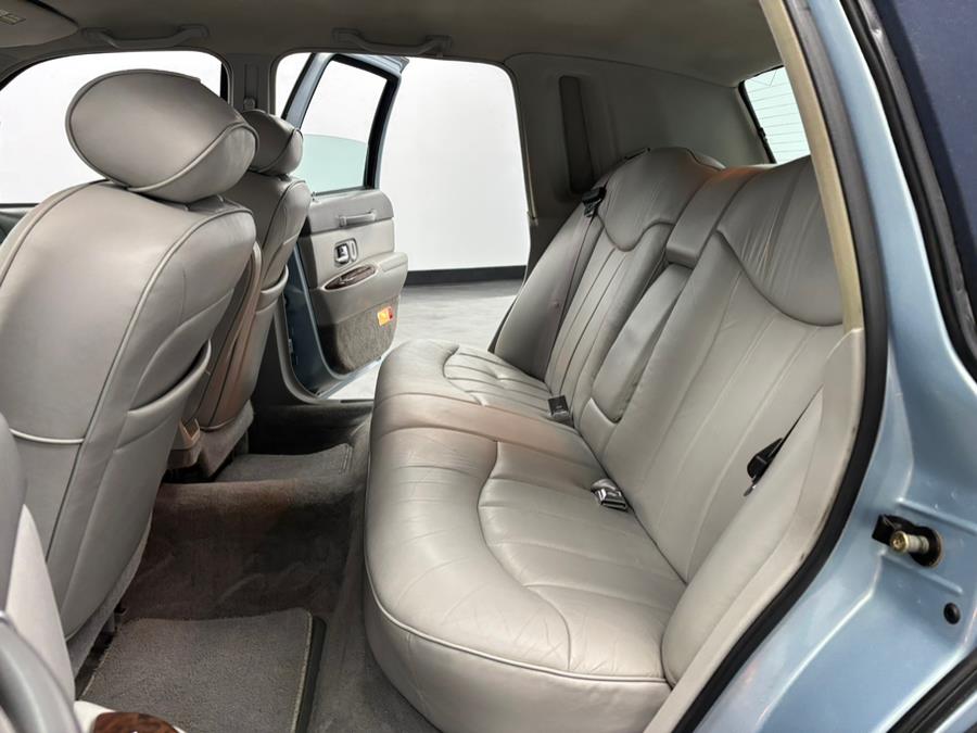 1997 Lincoln Town Car 4dr Sdn Executive, available for sale in Elizabeth, New Jersey | Dream Auto Group. Elizabeth, New Jersey 1997 Lincoln Town Car 4dr Sdn Executive, available for sale in Elizabeth, New Jersey | Dream Auto Group. Elizabeth, New Jersey