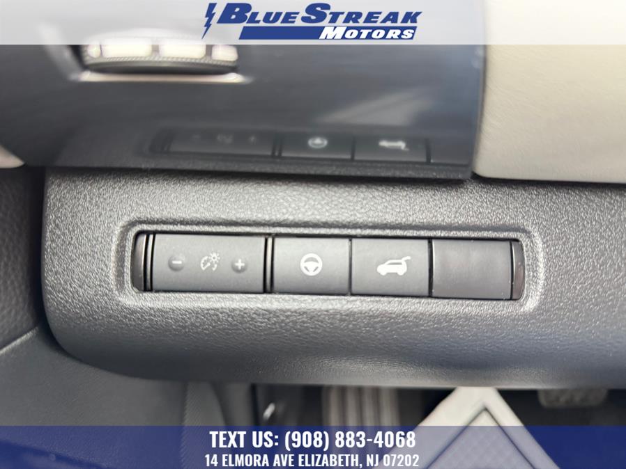 2022 Nissan Pathfinder SL 4WD, available for sale in Elizabeth, New Jersey | Blue Streak Motors. Elizabeth, New Jersey 2022 Nissan Pathfinder SL 4WD, available for sale in Elizabeth, New Jersey | Blue Streak Motors. Elizabeth, New Jersey