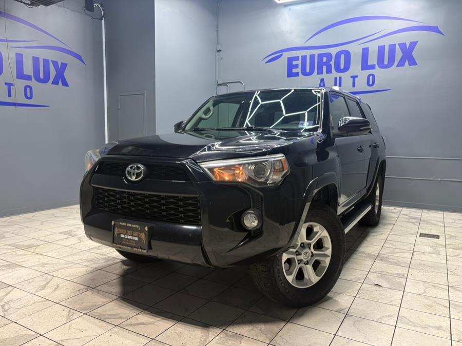 2015 Toyota 4Runner SR5 photo 3