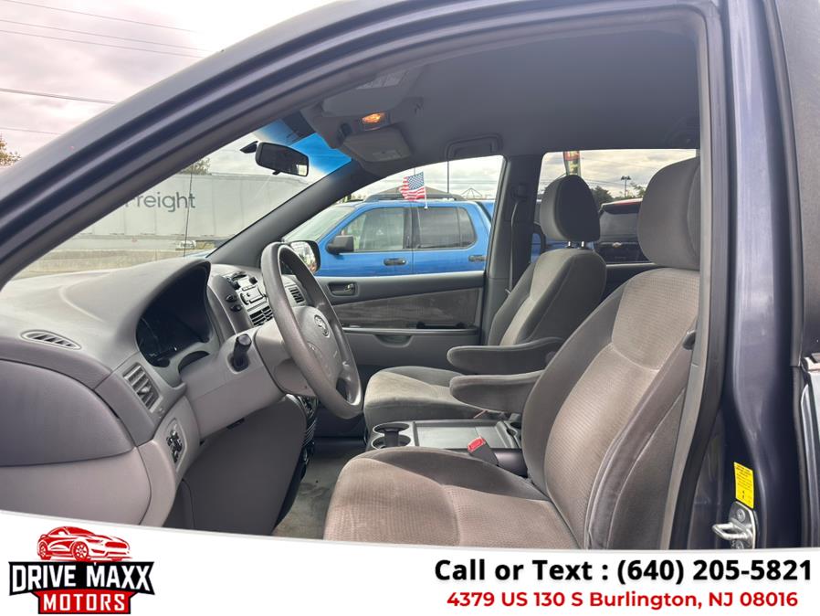 2010 Toyota Sienna 5dr 7-Pass Van LE FWD, available for sale in Burlington, New Jersey | Drive Maxx Motors. Burlington, New Jersey 2010 Toyota Sienna 5dr 7-Pass Van LE FWD, available for sale in Burlington, New Jersey | Drive Maxx Motors. Burlington, New Jersey