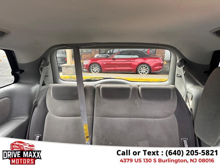 2010 Toyota Sienna 5dr 7-Pass Van LE FWD, available for sale in Burlington, New Jersey | Drive Maxx Motors. Burlington, New Jersey 2010 Toyota Sienna 5dr 7-Pass Van LE FWD, available for sale in Burlington, New Jersey | Drive Maxx Motors. Burlington, New Jersey