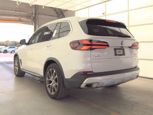 2024 BMW X5 xDrive40i Sports Activity Vehicle, available for sale in Franklin Square, New York | Luxury Motor Club. Franklin Square, New York 2024 BMW X5 xDrive40i Sports Activity Vehicle, available for sale in Franklin Square, New York | Luxury Motor Club. Franklin Square, New York