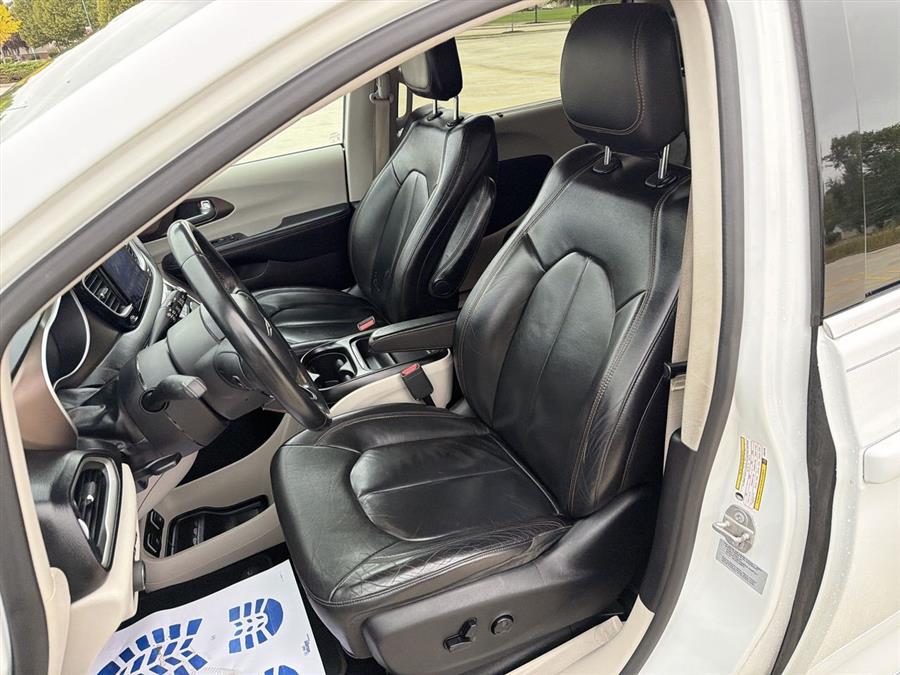 2017 Chrysler Pacifica Touring L, available for sale in Elida, Ohio | Josh's All Under Ten LLC. Elida, Ohio 2017 Chrysler Pacifica Touring L, available for sale in Elida, Ohio | Josh's All Under Ten LLC. Elida, Ohio