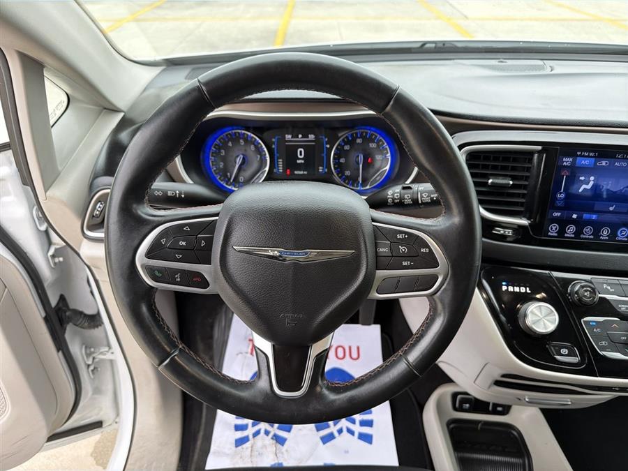 2017 Chrysler Pacifica Touring L, available for sale in Elida, Ohio | Josh's All Under Ten LLC. Elida, Ohio 2017 Chrysler Pacifica Touring L, available for sale in Elida, Ohio | Josh's All Under Ten LLC. Elida, Ohio