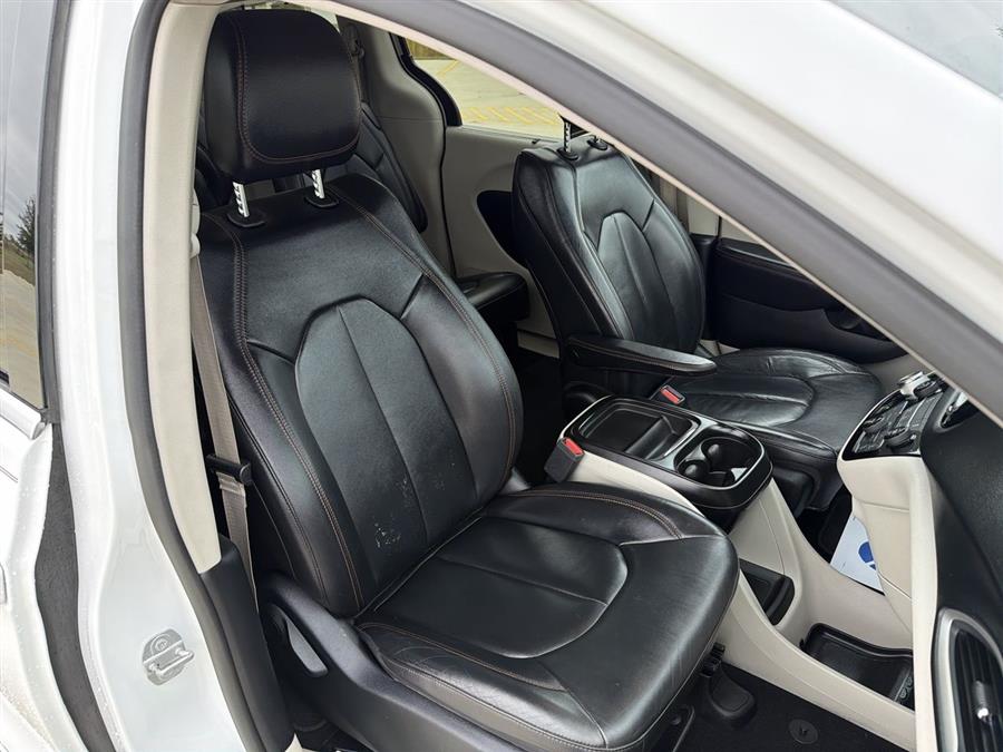 2017 Chrysler Pacifica Touring L, available for sale in Elida, Ohio | Josh's All Under Ten LLC. Elida, Ohio 2017 Chrysler Pacifica Touring L, available for sale in Elida, Ohio | Josh's All Under Ten LLC. Elida, Ohio