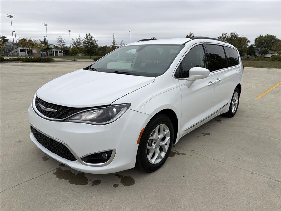 2017 Chrysler Pacifica Touring L, available for sale in Elida, Ohio | Josh's All Under Ten LLC. Elida, Ohio 2017 Chrysler Pacifica Touring L, available for sale in Elida, Ohio | Josh's All Under Ten LLC. Elida, Ohio