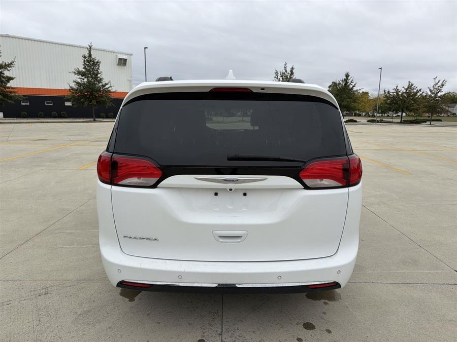 2017 Chrysler Pacifica Touring L, available for sale in Elida, Ohio | Josh's All Under Ten LLC. Elida, Ohio 2017 Chrysler Pacifica Touring L, available for sale in Elida, Ohio | Josh's All Under Ten LLC. Elida, Ohio