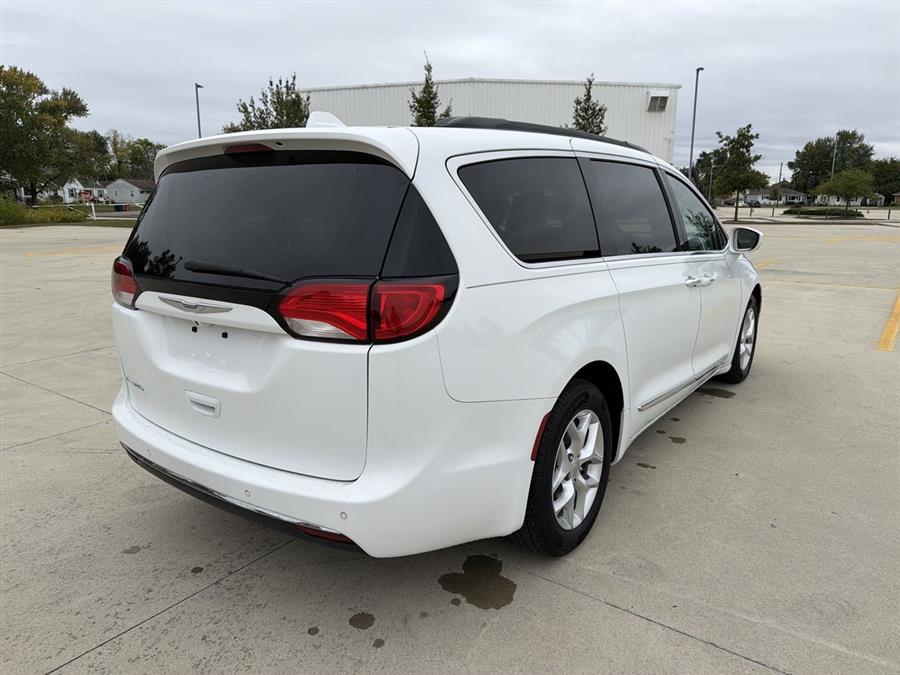 2017 Chrysler Pacifica Touring L, available for sale in Elida, Ohio | Josh's All Under Ten LLC. Elida, Ohio 2017 Chrysler Pacifica Touring L, available for sale in Elida, Ohio | Josh's All Under Ten LLC. Elida, Ohio