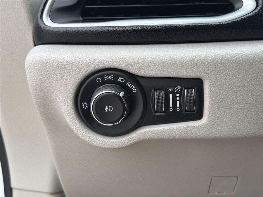 2017 Chrysler Pacifica Touring L, available for sale in Elida, Ohio | Josh's All Under Ten LLC. Elida, Ohio 2017 Chrysler Pacifica Touring L, available for sale in Elida, Ohio | Josh's All Under Ten LLC. Elida, Ohio