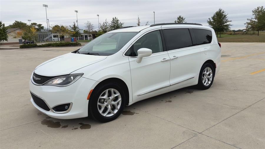 2017 Chrysler Pacifica Touring L, available for sale in Elida, Ohio | Josh's All Under Ten LLC. Elida, Ohio 2017 Chrysler Pacifica Touring L, available for sale in Elida, Ohio | Josh's All Under Ten LLC. Elida, Ohio