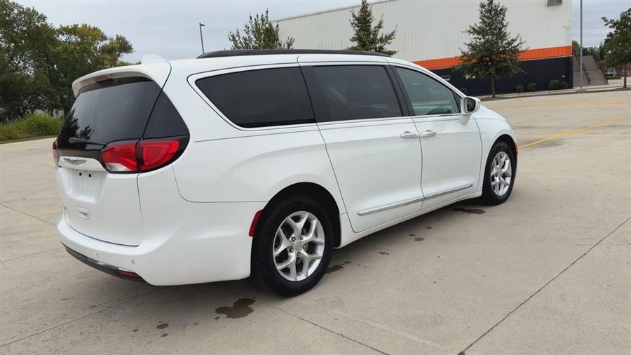 2017 Chrysler Pacifica Touring L, available for sale in Elida, Ohio | Josh's All Under Ten LLC. Elida, Ohio 2017 Chrysler Pacifica Touring L, available for sale in Elida, Ohio | Josh's All Under Ten LLC. Elida, Ohio