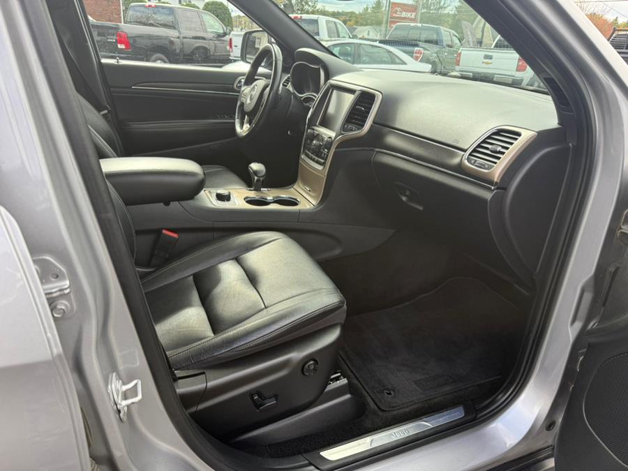 2015 Jeep Grand Cherokee 4WD 4dr Limited, available for sale in Southwick, Massachusetts | Country Auto Sales. Southwick, Massachusetts 2015 Jeep Grand Cherokee 4WD 4dr Limited, available for sale in Southwick, Massachusetts | Country Auto Sales. Southwick, Massachusetts