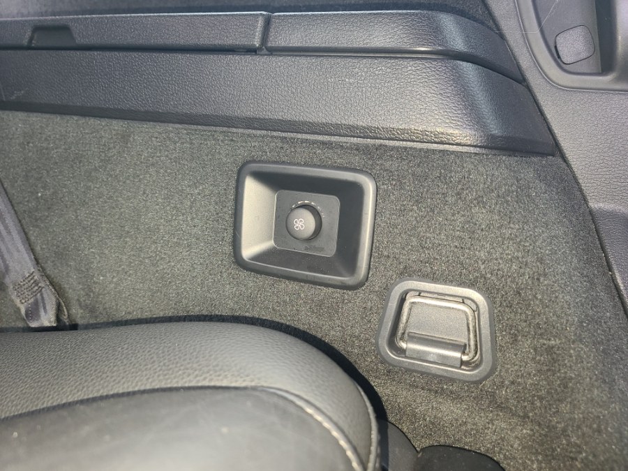 2014 Volvo XC90 AWD 4dr, available for sale in Manchester, Connecticut | Yara Motors. Manchester, Connecticut 2014 Volvo XC90 AWD 4dr, available for sale in Manchester, Connecticut | Yara Motors. Manchester, Connecticut