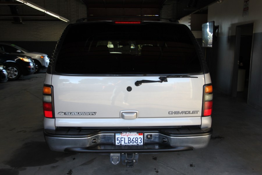 2004 Chevrolet Suburban 4dr 1500 LT, available for sale in Garden Grove, California | U Save Auto Auction. Garden Grove, California 2004 Chevrolet Suburban 4dr 1500 LT, available for sale in Garden Grove, California | U Save Auto Auction. Garden Grove, California