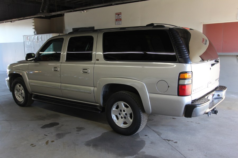 2004 Chevrolet Suburban 4dr 1500 LT, available for sale in Garden Grove, California | U Save Auto Auction. Garden Grove, California 2004 Chevrolet Suburban 4dr 1500 LT, available for sale in Garden Grove, California | U Save Auto Auction. Garden Grove, California